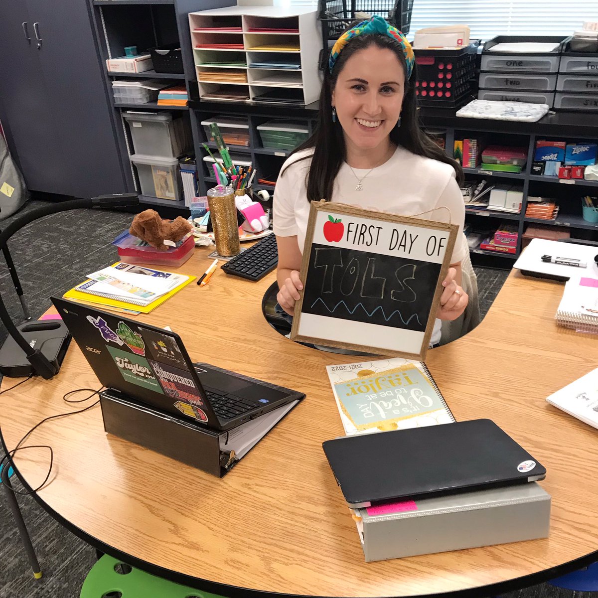 LearnWithLikes's tweet image. Virtual teaching is not for the weak😅 But for real, I met the sweetest little humans yesterday🥰 #FirstDayOfSchool #TOLS #FISDLearns