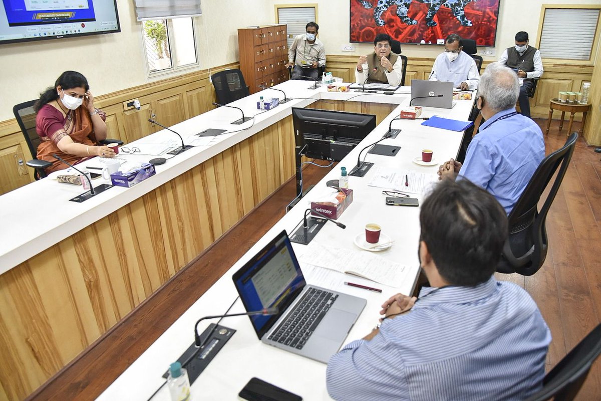 PiyushGoyal's tweet photo. Reviewed National Single Window System for simplifying government approval processes. 

Digital platform to streamline approvals across 32 central departments and 14 states, enhancing Ease of Doing Business. https://t.co/brOYR2Z1JF