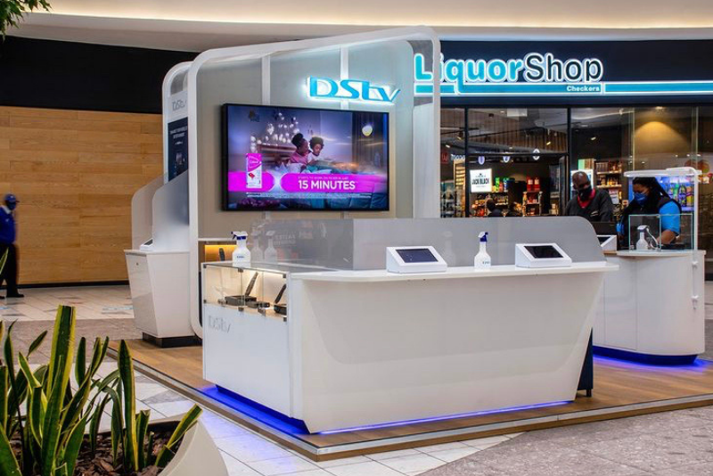 shop_works's tweet photo. Another great collaboration with our partners Visual Fusion! and Design Partnership Group resulted in this market leading interactive kiosk design for iconic South African brand DStv. https://t.co/LYyJE9eDWU
#customerexperience #retaildesign #dstv #makingshopswork https://t.co/yl9H8Y0uyV