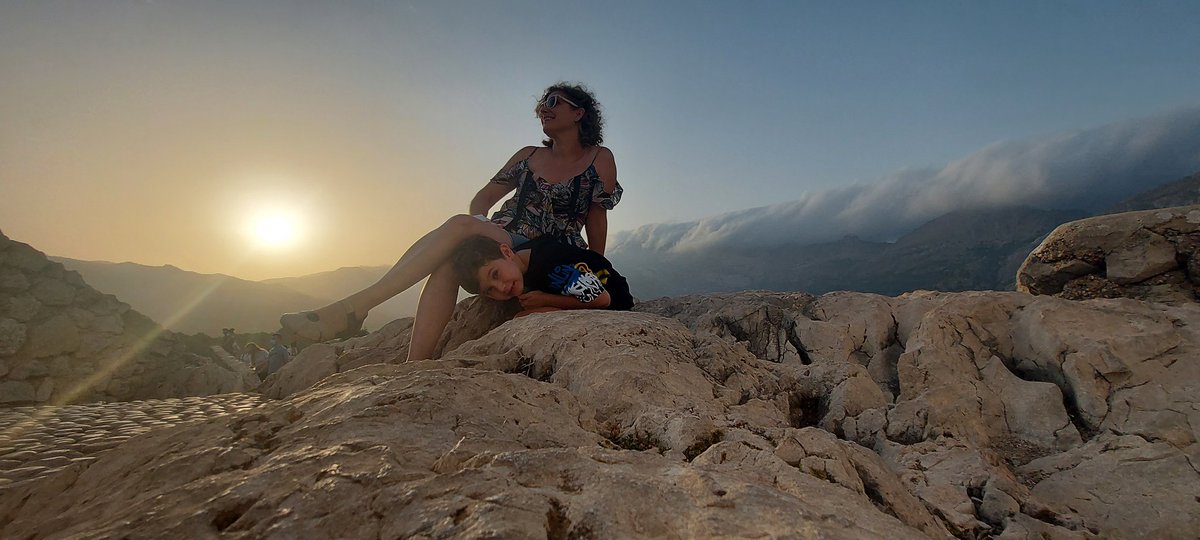 Ama, respeta y cuida la naturaleza. Educa a tus hijos para que creen, pero también  para que se nieguen a destruir.