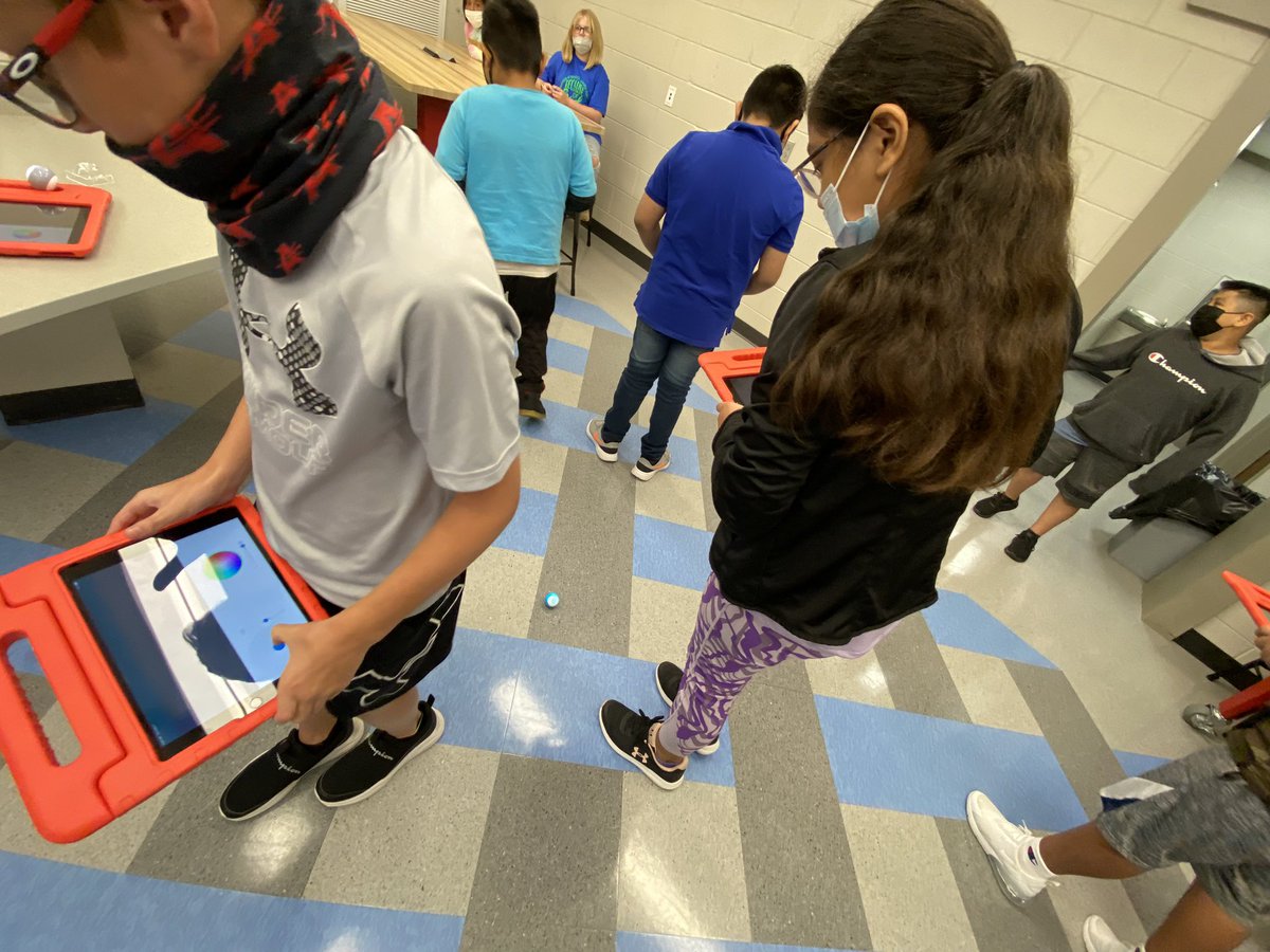 MirandaBattles's tweet photo. AIS is loving the STEM Hut. Today we are learning about Sphero Minis! https://t.co/YHacWgOUPh