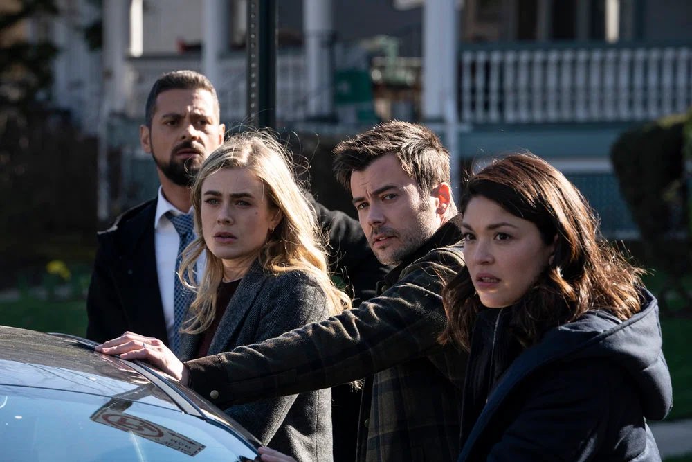 Clarissa140's tweet photo. Just finished season 3 of #Manifest to discover it’s been cancelled!! 😧 We need season 4 #SaveManifest https://t.co/hZ32G1Bof0