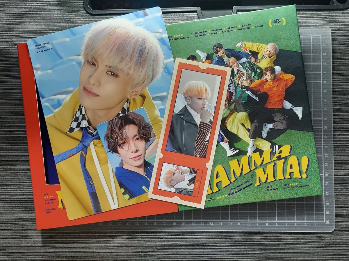 krw_kis's tweet photo. i received my first ever #SF9 album and now i can't wait for my turnover albums to arrive. 😭 i'm so in love with my pulls i want to buy a few more mamma mia albums. 🥺 https://t.co/Kbs1X6UWau