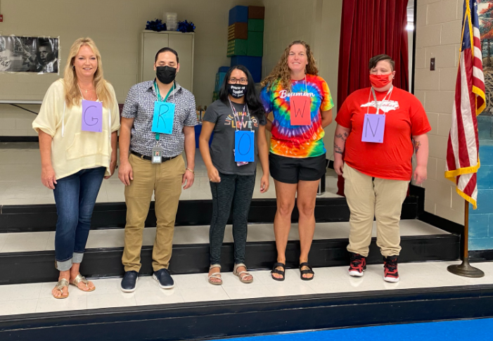 MillerEduLeader's tweet photo. Playing Scrabble with new and veteran @MarshvilleES_NC  staff! How many points can you earn with your word? @AGHoulihan @Renee_McKinnon1 @AngelaFoster71 @UCPSNC https://t.co/PUOnzo6ODu