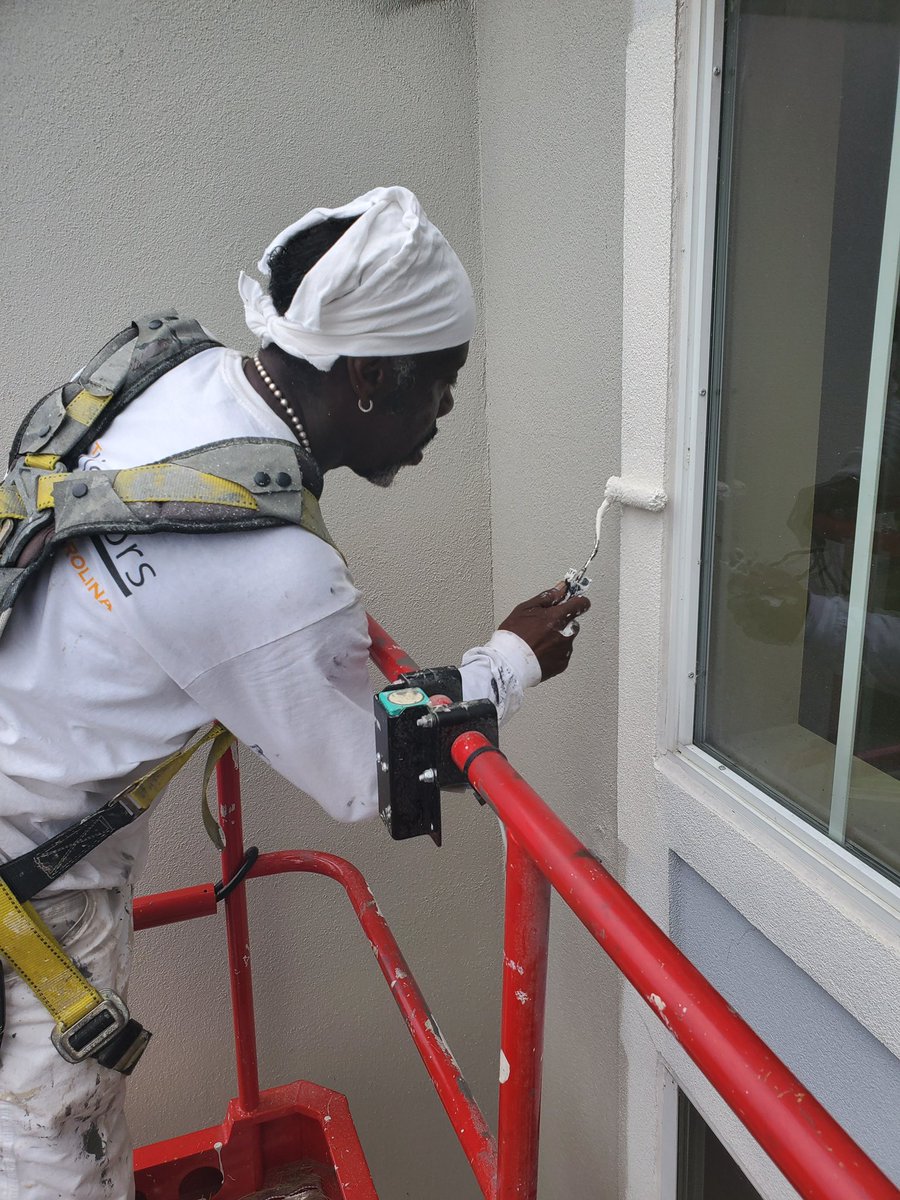 Rolling along today…applying paint smooth and evenly. #minipaintroller #steadyhandpainting