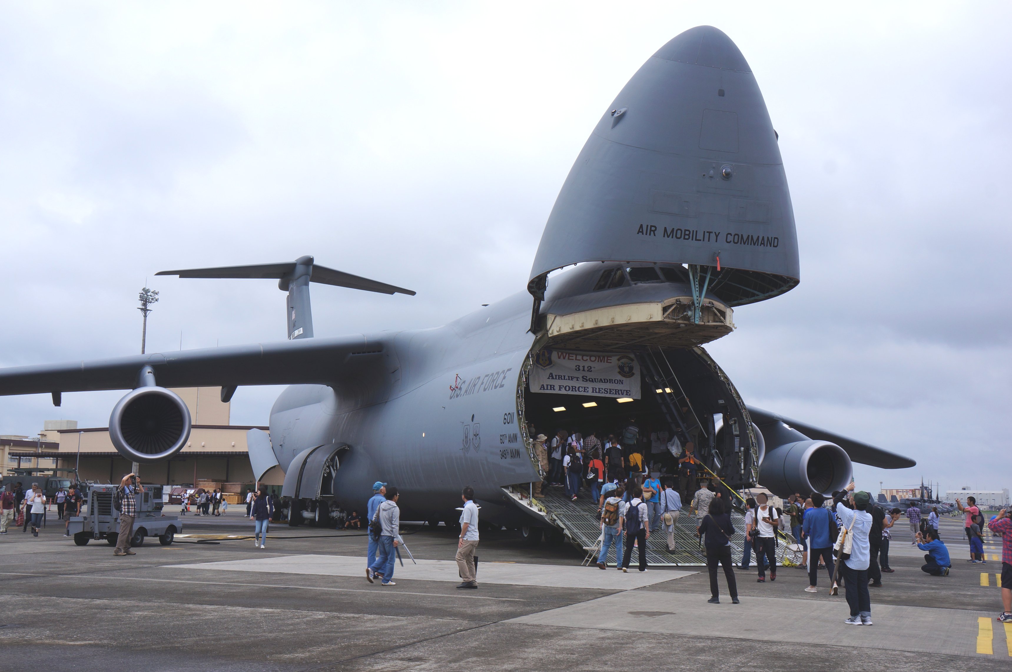Hound 土曜日 東地区 シ ブロック 63a 大きい輸送機と言えばc 5 ギャラクシー なんかもあるけど C 5の生産数131機とあって吹いた こんな巨人機を100機以上も生産してたとは 流石はアメリカ空軍 というか規格外 T Co 7lnrmfyrqu Twitter