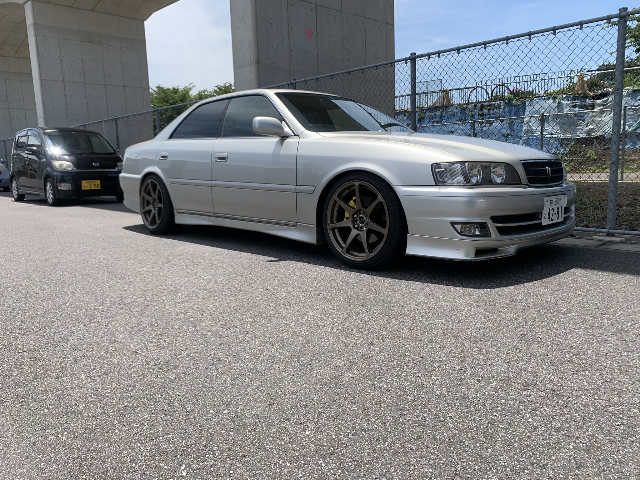 たつろう 8月13日午前3時頃野田市山崎辺りで トヨタ チェイサーが盗難されました ナンバーが柏 300 と 4281です 色はシルバーでホイールがcstのブロンズです 結構日にちが経ってしまっていますがまだ諦めていません 些細な事でも情報いただけたら