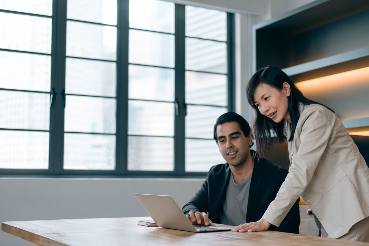 TrainingZone's tweet image. Peer-to-peer knowledge sharing is essential for a good learning culture to thrive but, to make this a reality, L&amp;amp;D must equip employees with the skills they need to become performance coaches for their teams. buff.ly/3x7U8Z5 #learninganddevlopment #learningculture