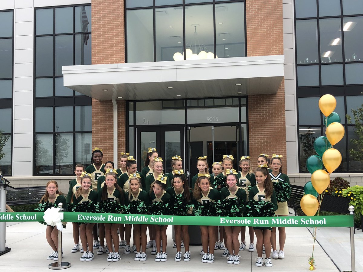 erms_DCSD's tweet image. Excited for our ribbon cutting ceremony.  #soarERMSeagles