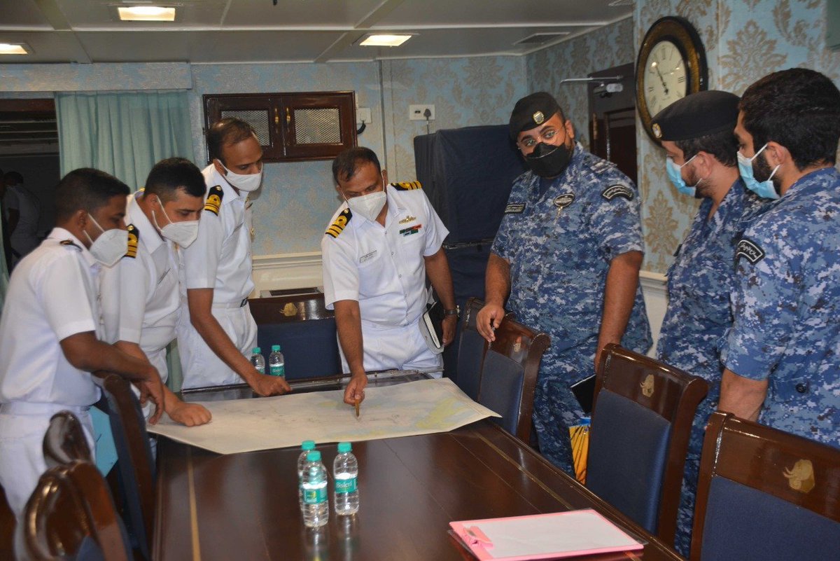 #RearAdmiralAjayKochhar, Flag Officer Commanding Western Fleet, called on Chief of Naval Staff of #RoyalBahrainNavalForce, #RearAdmMohammedYousifalAsam yesterday, ahead of Maritime Partnership Exercise to be held between #Indian & #Bahrain navies on August 18: #IndianNavy
