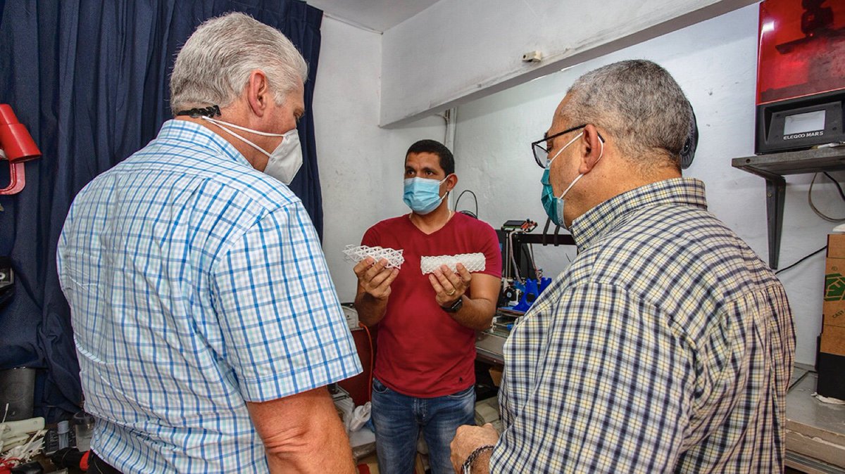 Visitamos dos emprendimientos preparados para ser Mipymes al amparo de la nueva legislación: VéloCuba y Abdimensional, liderados por jóvenes con alta preparación y deseos de hacer por el  desarrollo local y encadenamientos productivos. #PonleCorazónACuba