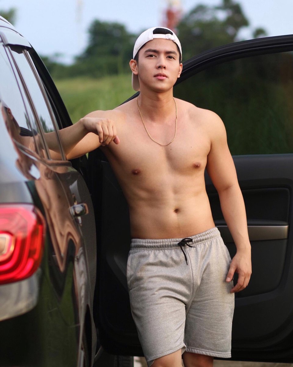 themarkwei's tweet image. .
Wanna ride? Let’s get lost somewhere 💪🏻