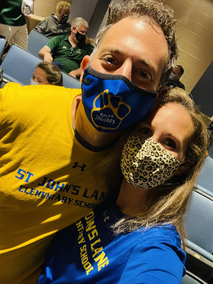 hcpss_sjles's tweet image. Kicking off 21-22 with HCPSS administrators @hcpss_wlhs ! Happy new year! Can’t wait to see our staff and students soon!