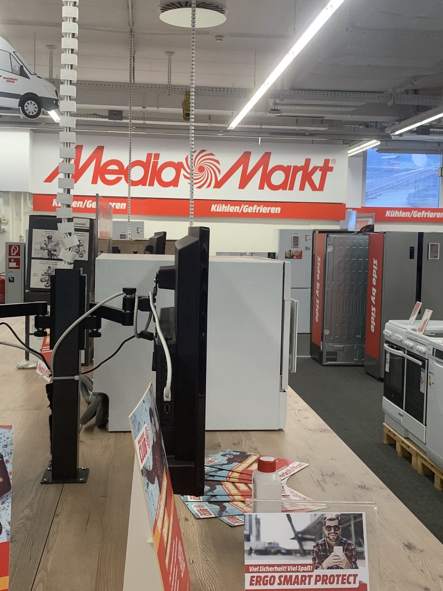 rkp1882's tweet photo. شريحة نت في #النمسا والاتحاد الاوربي
20قيقا بـ 30 يورو
متوفرة في محل  Media Markt https://t.co/G3ijbBFCDc