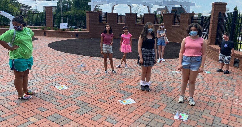 cobblibrary's tweet photo. Have you ever created art using the light from the sun? Our #SwitzerTeens have! By using special sun print paper, which reacts to the rays of the sun, they were able to create unique works of art!
.
#switzerlibrary #sunprints #libraryprogram #cobblibrary https://t.co/wMtTLStopV https://t.co/NvlthU8jxo