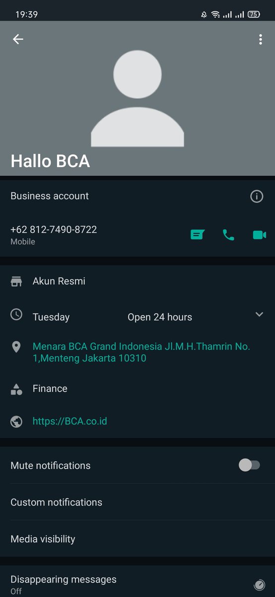 raganaaar's tweet photo. @HaloBCA hati2 banyak penipuan mengatasnamakan BCA. Mereka akan guide lsg ke WA pribadi. Kalau di chat jdnya gini https://t.co/xQYwWAOnXI
