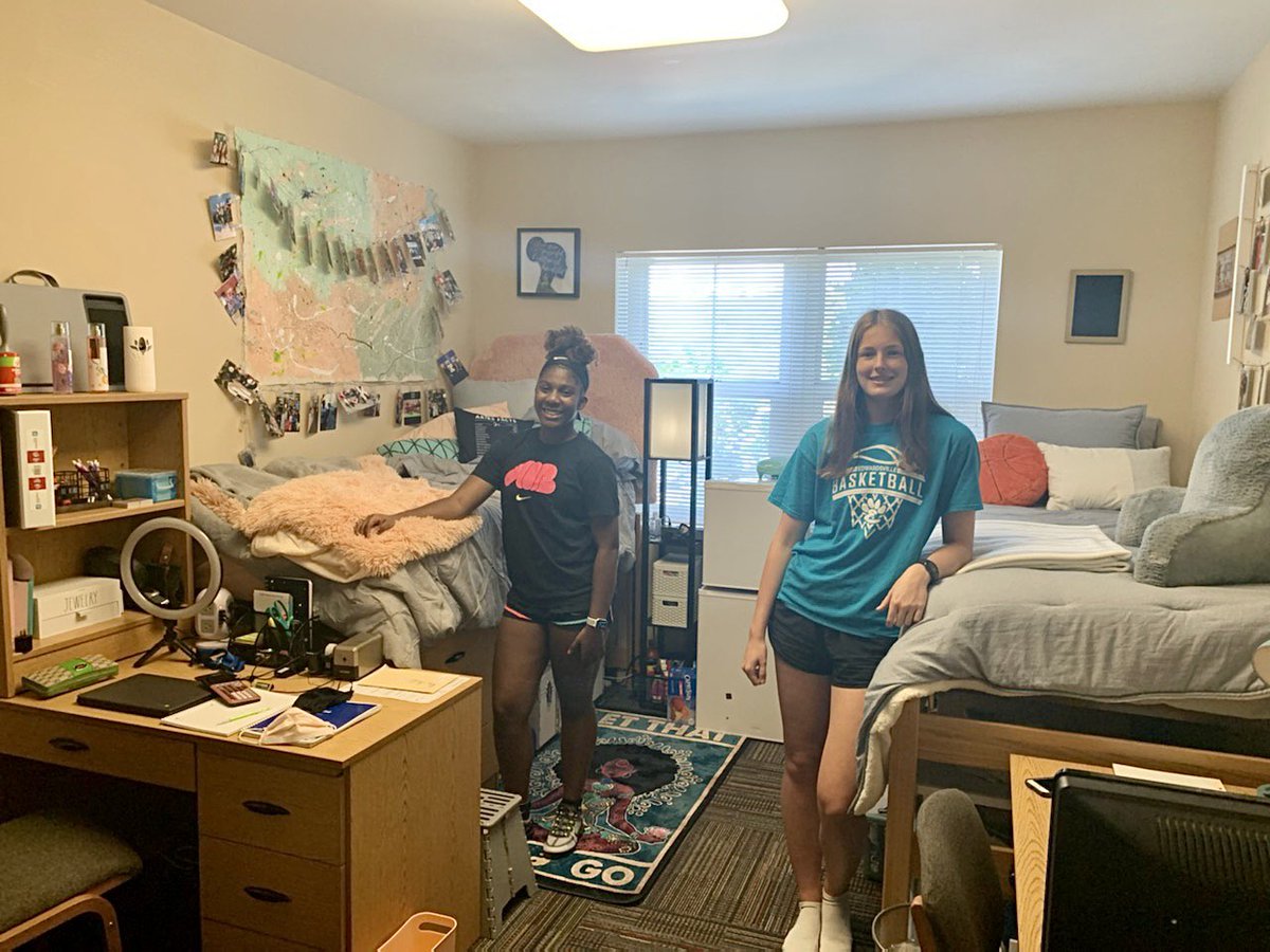 Miners_WBB's tweet photo. We are excited to have our newcomers on campus! 
Give them a follow! @AgersAllyse @AddysonKent @ChorusDavis2021 @MachadoLilliana @_whitneyrush @klroberts02 @kaatarinaz 

#GoalMine #KeepDigging https://t.co/0mb9PJJSEp
