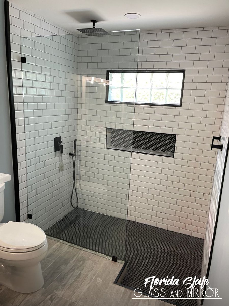 FL_StateGlass's tweet photo. Sometimes all you need is a single panel to enhance and beautify your bathroom. Get it now!
#fixedpanel #fixedpanels #fixedpanelshower #fixedpanelglass #glasspanel #glasspanels #showerpanel #shower #showers #showerenclosure  #glassandmirrorexperts #glassexperts #floridastateglass https://t.co/a2w71uDk3M