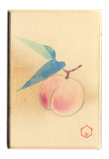 日本の誕生花 ８月１７日の誕生花 桃の実 もものみ 花言葉 雄弁 白桃は晩生種で８月がおいしさの頂点です 日本の果実の王者は まさしくこれです その古の古事記の昔 イザナギが魔軍へ投げつけた桃の実は 邪を祓い 清めずにはおきませんで
