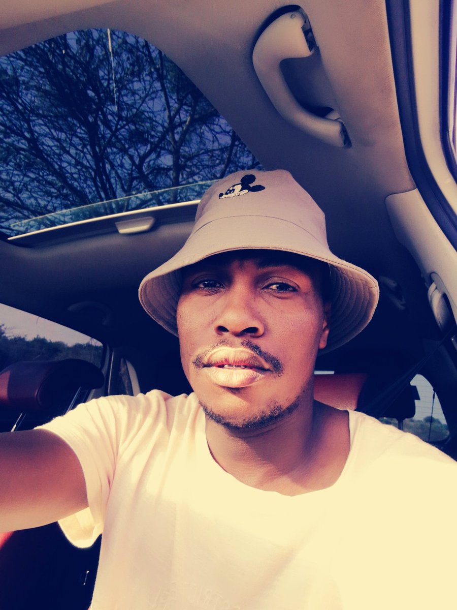 GNxaba's tweet photo. I sibusiso usbuka nje https://t.co/rQ29tx5r3U