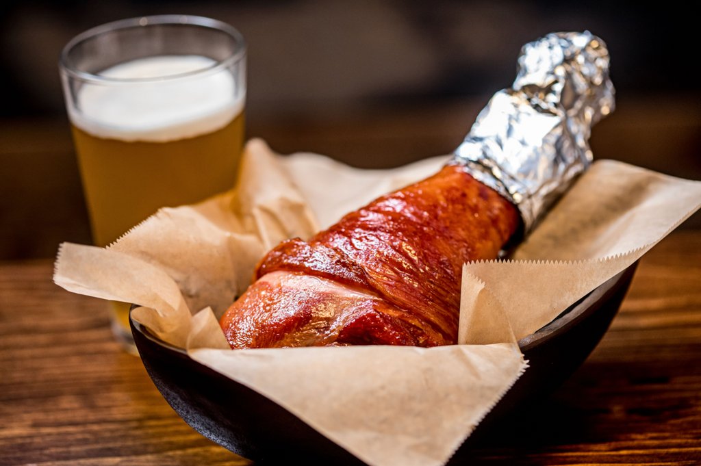 PaintedDuckATL's tweet photo. Calling all Carnivores! 🙌 Our doors open at 5! #gamechanger #smallballs https://t.co/RzNWzb63vM