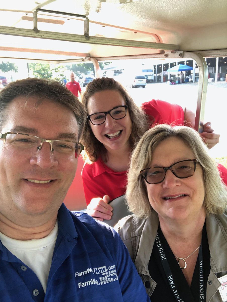 JoleNeuhauser's tweet photo. .@ritafrazer @delossjahnke @FarmWeekNow We're bright eyed and bushy tailed for this mornings #AgBreakfast at the #IlllinoisStateFair. https://t.co/BE8SJ6FvI1