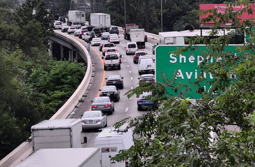 FOX19's tweet photo. We're seeing lengthy delays NB-75 with backups approaching Ronald Reagan Hwy
@Fox19Rebecca https://t.co/Rb2Um4v0Rt