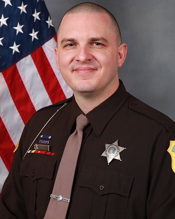 Rest In Peace Kalamazoo County Sheriff Deputy Ryan Proxmire who was shot during a vehicle pursuit on 8/14/21 & died on 8/15/21. He was a 9 year veteran & leaves behind a wife & 4 children. Please retweet to honor him 🙏🏼😞💙🖤 #BlueLivesMatter #BackTheBlue #StopKillingUs #Enough