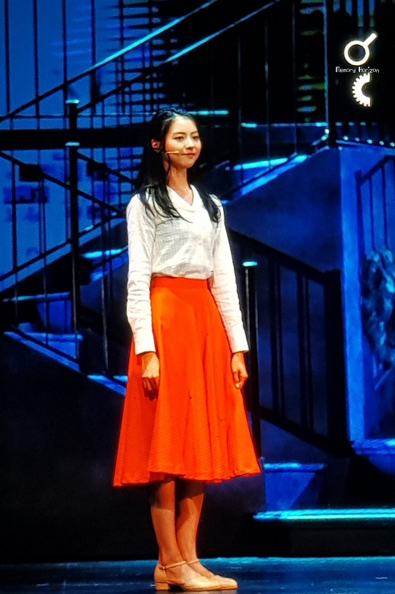 Memory_Horizon's tweet photo. 210817 사랑했어요 나영 커튼콜 프리뷰 

#SAA #sublimeartistagency @nayoung_lim95
#써브라임아티스트에이전시 #임나영 #나영 #NAYOUNG #limnayoung https://t.co/scq3qowIgZ