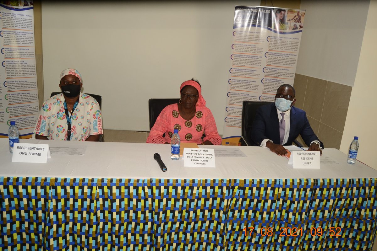 UNFPATCHAD's tweet photo. Lancement du renforcement des capacités des organisations de la société civile dans le Bassin du Lac Tchad sur le thème Genre/VBG en contexte humanitaire au Tchad en partenariat avec
@UNOCHA, @ONUFEMMES, @UNFPA,@PAM,@PNUD, @ONUTCHAD,#WCARO, #Mabingue,  #DieneKeita, #ONEUN, #MFFPE https://t.co/CT5XzowdRy