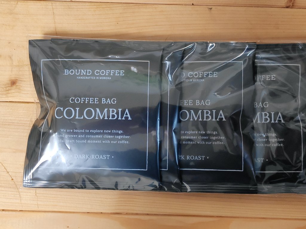 盛蔵 Mori Kura 先日のよ市購入品 Bound Coffee ディップスタイルコーヒー コロンビア パッケージが黒カッコイイ ドリップバッグかと思いきやティーバックみたいな形 濃さの調整しやすいし淹れる手間が少なくてラクー コーヒー好き男子にあげたら