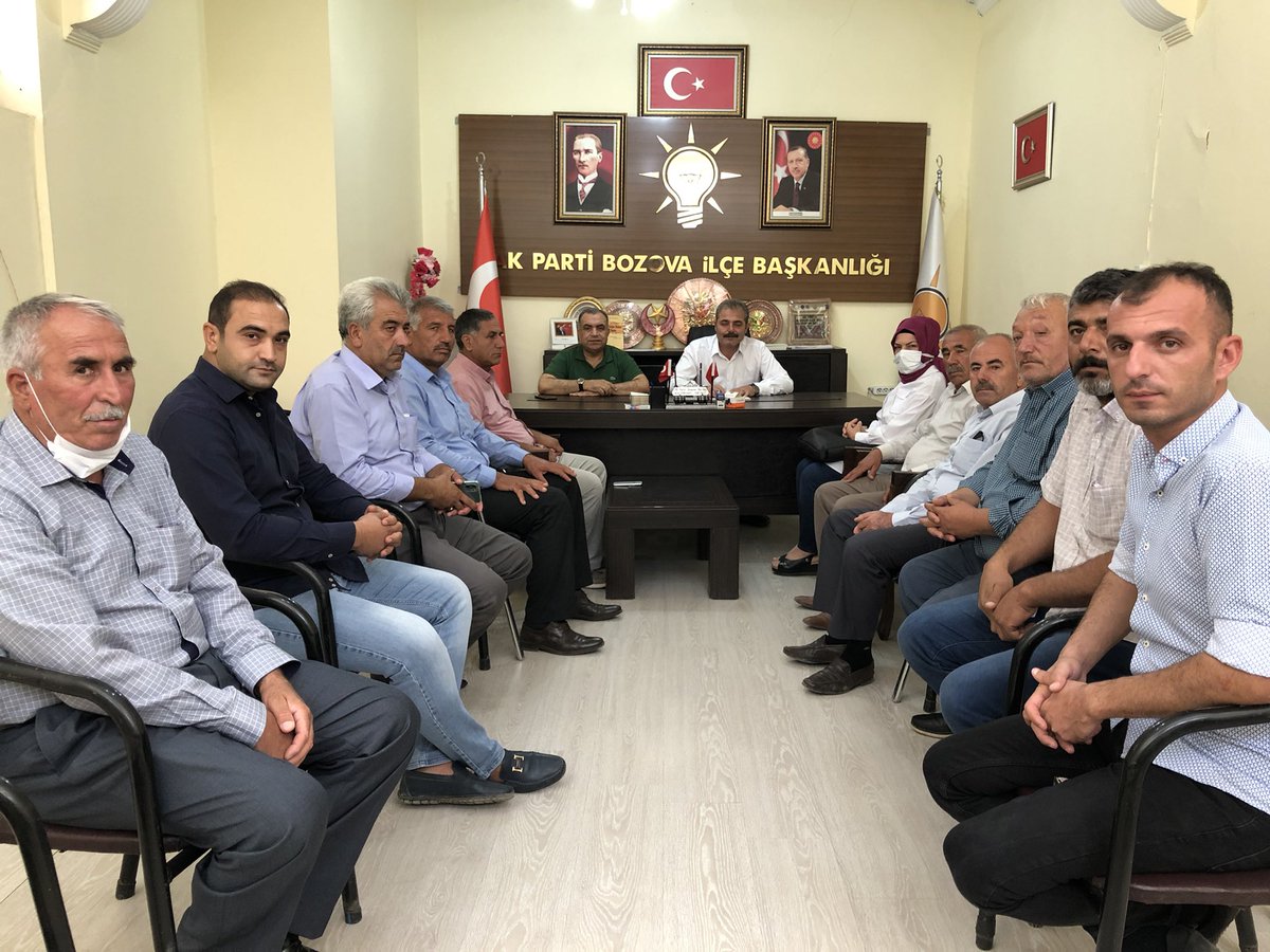 EczSDeveci's tweet photo. İlçe Koordinatörümüz Sn.İbrahim İbrahim Halil Çiftçi beyin de katıldığı Haftalık Yönetim Kurulu Toplantımızı gerçekleştirdik. 
Hayırlı olsun. @ihc06 @ElgunSuleyman  @abdkirikci @metinbulut23 https://t.co/IbeKSO6XNa