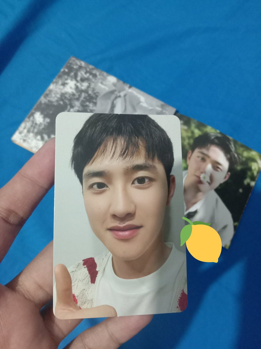 leomoonade's tweet photo. Makasih @themelodystore @themeIodyy paket nyampe dengan cepat dan aman. ๐
#DO1stMiniAlbum #DO_Empathy
#DoKyungsoo https://t.co/3lUizMdyBB
