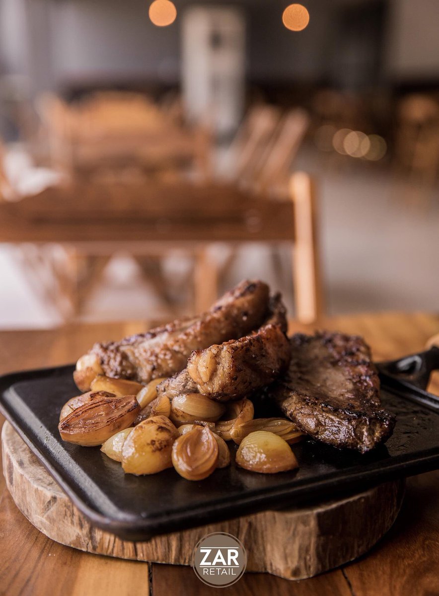 zarretail's tweet photo. On the stove, in the oven, or over a fire?
We’d like to know which method you prefer to cook your grade “A” quality steaks? Share your thoughts with us in the comments below.
📸 – Junior Reis
#tastytuesday #meatzar #lifestyleunlimited #meat #steak #meatlover #bbq #gradeameat https://t.co/Tp8luCyVrt