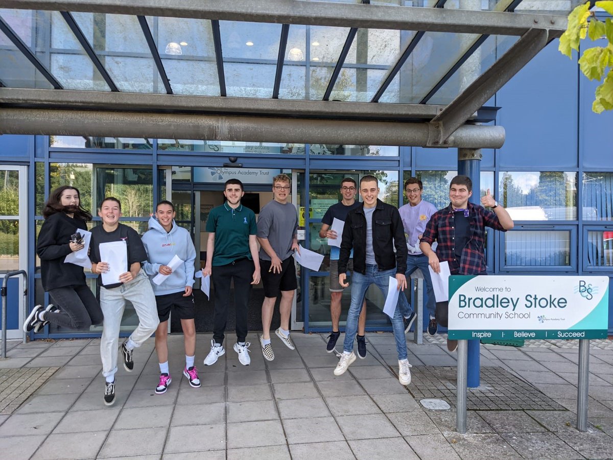 Bradley Stoke CS tweet media