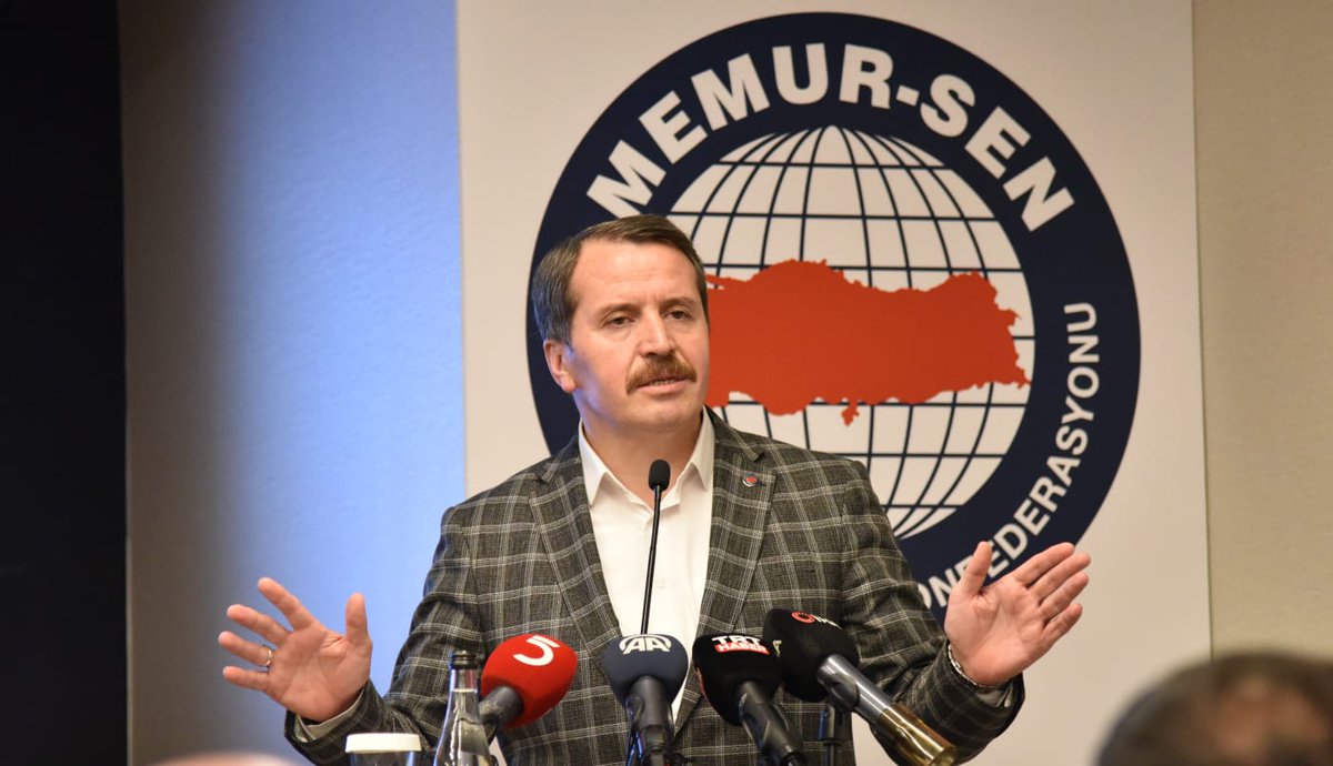 huseyinozturk_1's tweet photo. Memur-Sen tarafından hazırlanan, "Sözleşmeli Kamu Görevlilerinin Sorun ve Beklentileri Araştırması" @MemurSenKonf Genel Başkanımız Sn. @_aliyalcin_ 'in takdimiyle kamuoyuyla paylaşıldı.

Sözleşmeliler İçin #TekÇözümKadro https://t.co/cFNhXSpOrj