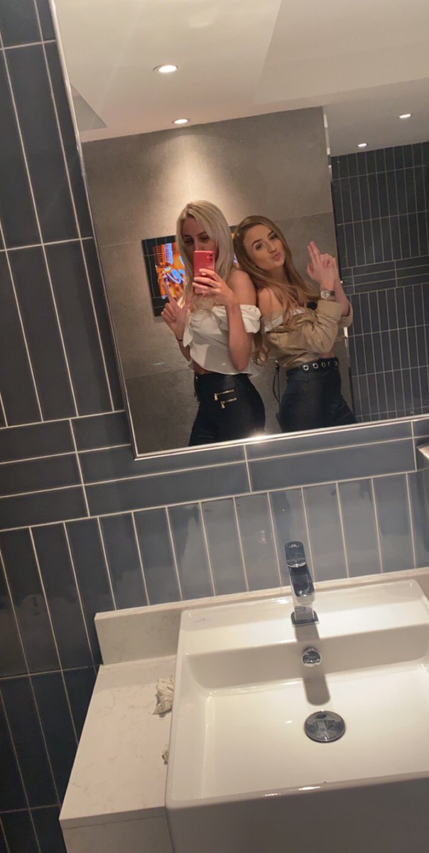 Happy birthday to my one and only <a href="/casseycollinsx/">Casss❣</a> Can’t wait to celebrate at the weekend🥳Have the best day love you lots❤️