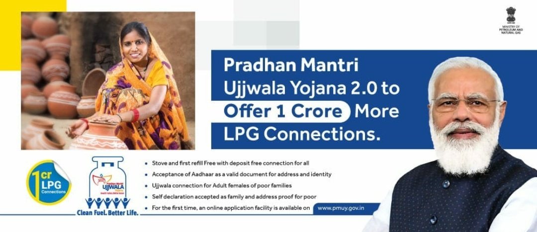 Jagadeesh89856's tweet photo. Live telecast of launch of #PMUjjwala2 by Hon'ble Prime minister at showrooms of @HPCL LPG distributorships of Guntur District @meduri2010 @GLNaidu3 @Avinashhpcl @anujjain1906 @RKumarmp @nalli_srinivas @Rg03Goel https://t.co/O5XJ1RWKOS