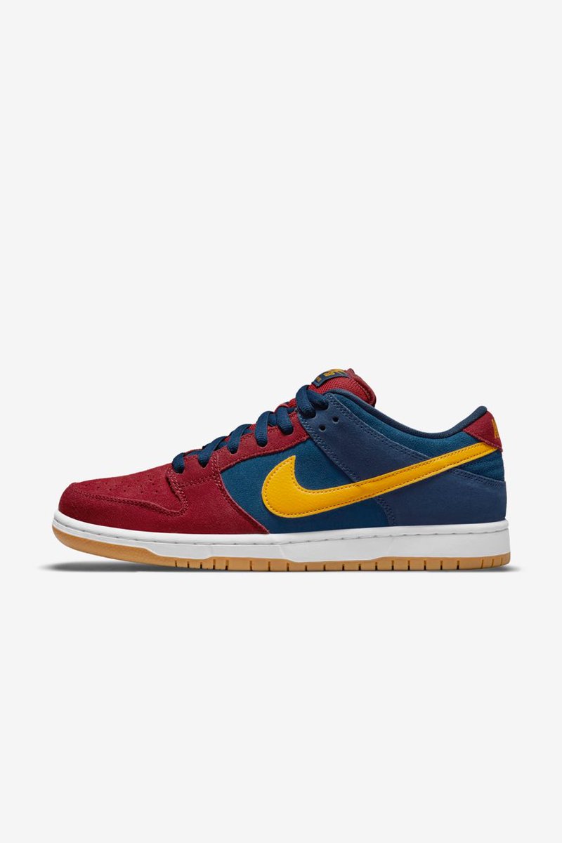 njayzor's tweet photo. Via Nike SNKRS: https://t.co/drFss2yUSp https://t.co/tXmDfRPlaJ