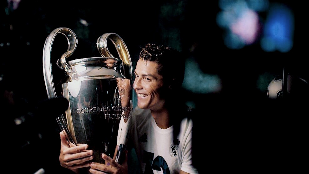 twelve_rm's tweet photo. Llegas a un punto de tu vida, donde entiendes el verdadero significado de la palabra GRANDEZA.

Cristiano Ronaldo dos Santos Aveiro 🐐 https://t.co/vUV3xS2TNs
