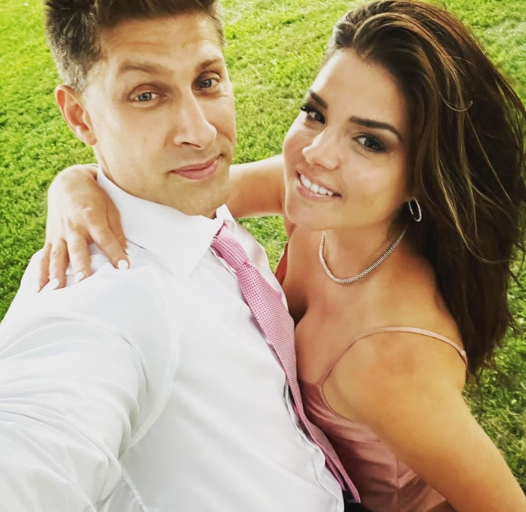 Marie and Alain having fun at a friends' wedding 👰💒🤵