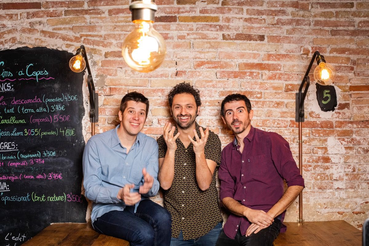 Dijous 19 d'agost a les 20.30h, @elsamicsdelesarts  i la <a href="/latributfm/">La Tribut FM</a>  donaran el tret de sortida als concerts de Festa Major d'enguany. Diversió i ritme assegurat! @#fmsitges2021 #fmsitges