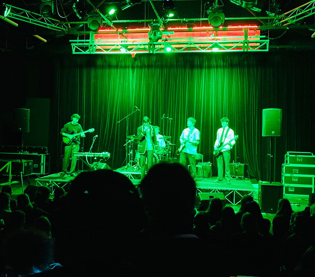 While our annual Battle of the Bands event on Thursday had to be smaller this year, the enthusiasm to participate hasn't diminished, with some fantastic talent on display from our students during the first finals at Caufield Campus's Black Theatre. 
#CaulfieldGrammar2021