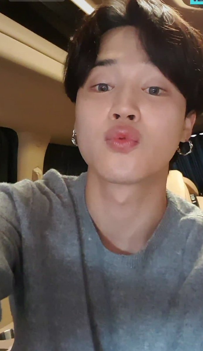 BtsIniga's tweet photo. He finally came...🥺 And I'm missing him more now 🤧🤧 #JIMIN I love you 🥺💜 https://t.co/GM4uLWRoFV
