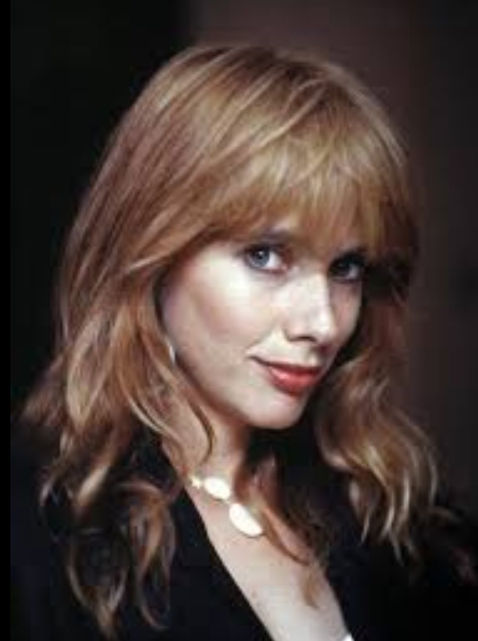 Happy Birthday to Miss Rosanna Arquette 