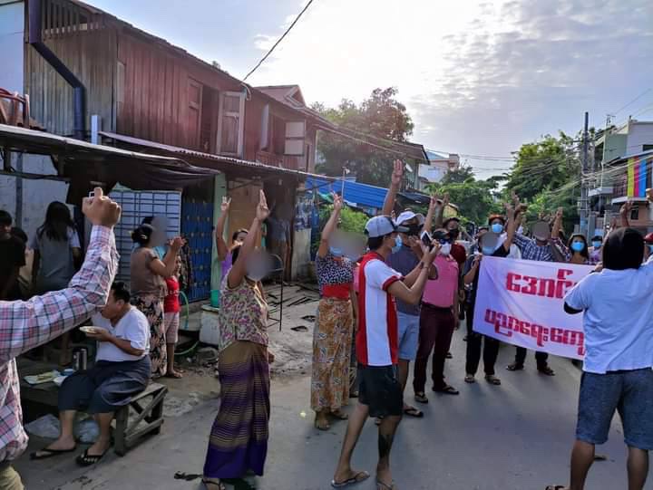 maymelin10's tweet photo. In Mandalay, AungMyayTharzan Tsp's educational strike came to the streets to oppose the military regime &amp; demonstrate solidarity with political prisoners. LEGALIZATION OF NUG #Aug10Coup  #WhatsHappeningInMyanmar https://t.co/Dp5CNdLG57
