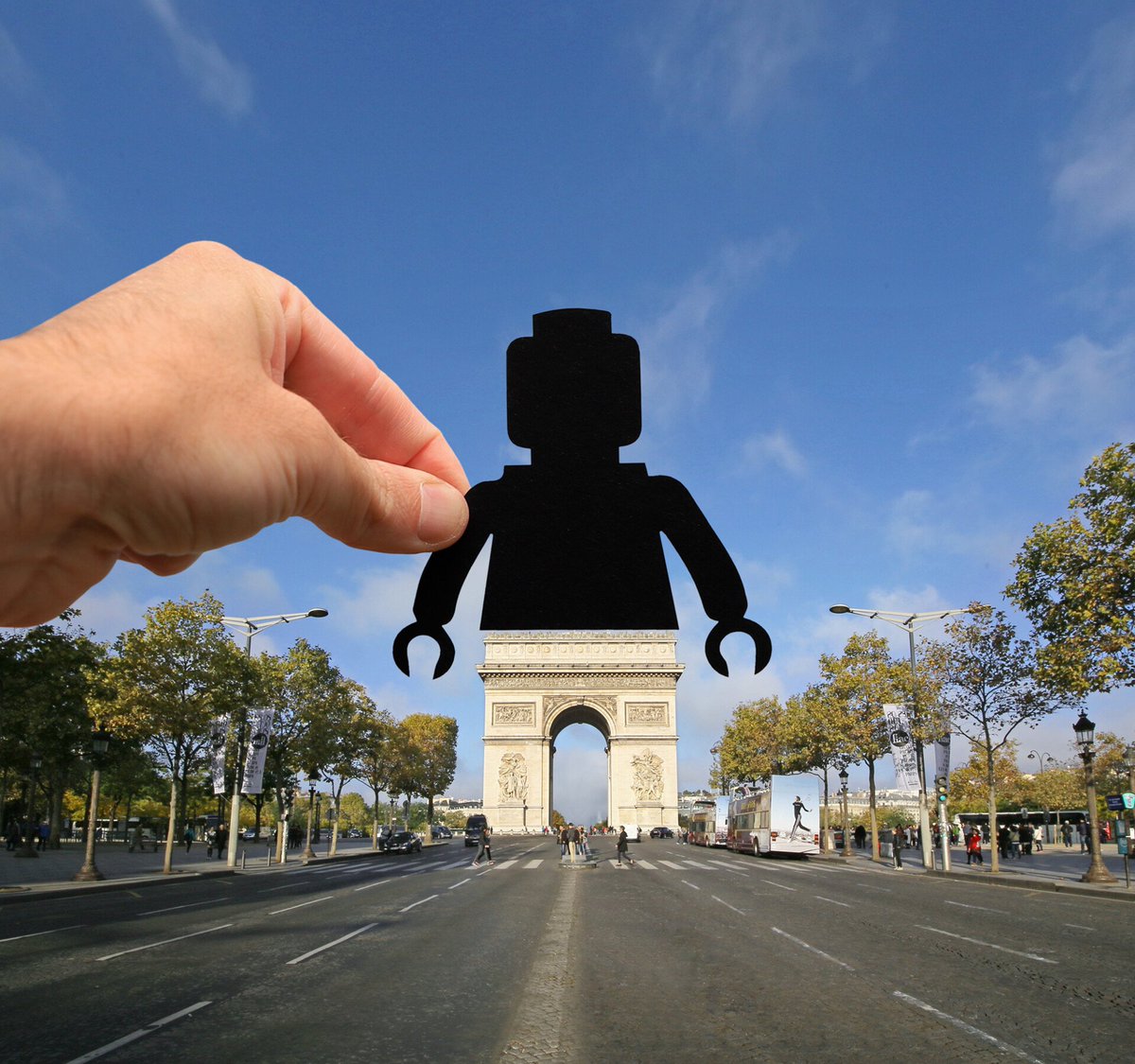 artofth's tweet photo. Paper Cutouts by Paperboyo
ศิลปินตัดกระดาษและจินตนาการทาบตามสถานที่ต่างๆได้อย่างเหมาะเจาะ!

source : https://t.co/PDEuGZI2xC
https://t.co/tGywRGuKUR
#ARTof #ARTofDaily #Paperboyo https://t.co/ZmAzlXArAa