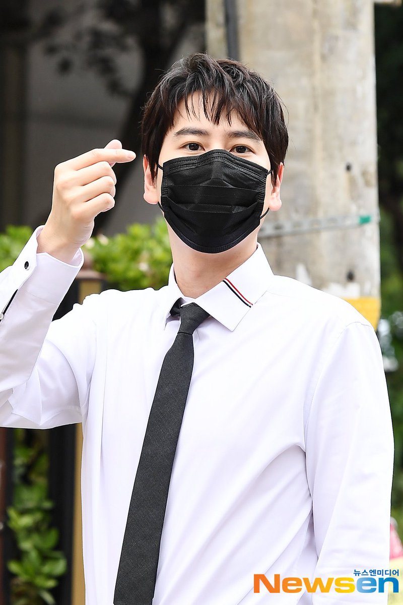 OurGyuhyun's tweet photo. Kyuhyun today!!! His hair looks so handsome 💕����😭 https://t.co/NIeMNx51ir