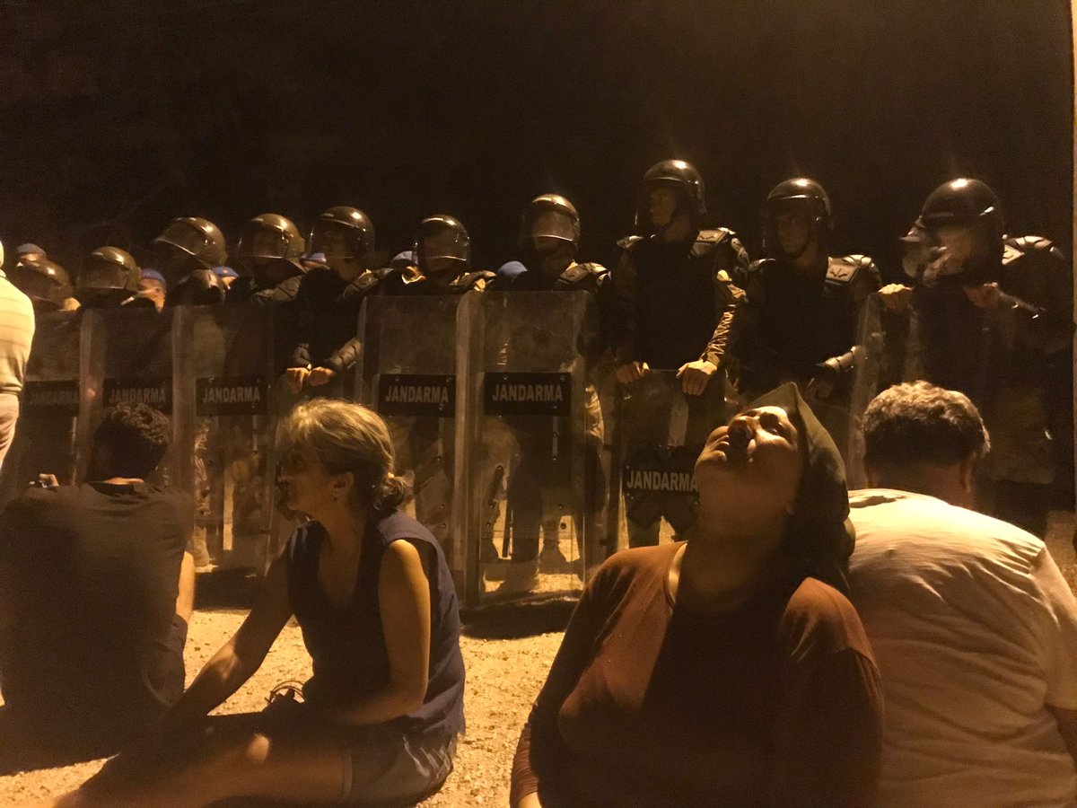 Katil şirketler değil dayanışma kazanacak!
#AkbelenOrmanınıTerketmiyoruz