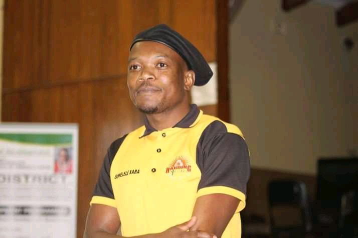 Insimbi_FM's tweet photo. "UMphathi" uvuke emphakathini kwesobukhansela eWard 7 https://t.co/HCe2SZVNVP https://t.co/K35LPNgegB